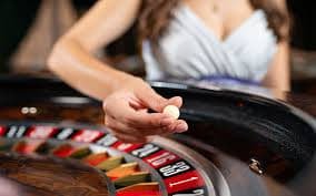 Antarmuka pasar taruhan bola basket di platform bet2slot dengan statistik pemain real-time